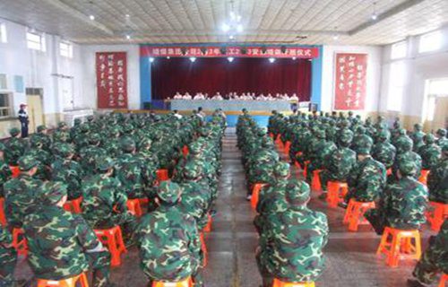 甘肅省煤炭工業(yè)技工學校宿舍環(huán)境與計算機技術培訓概覽